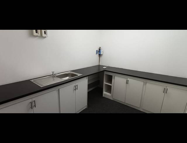 50M² RETAIL TO LET IN CARRINGTON HEIGHTS